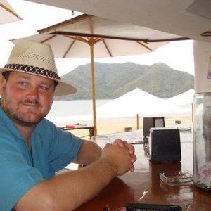 Meet your Posher, Derek